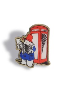 Емайлирана значка - Мечето Падингтън, Телефонна кабина